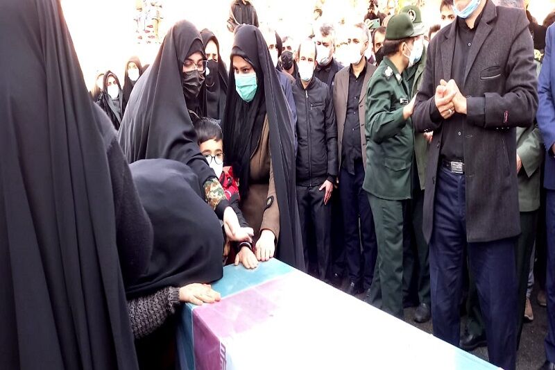 فاطمیه کردستان عطر شهید گمنام گرفت  فاطمیه کردستان عطر شهید گمنام گرفت