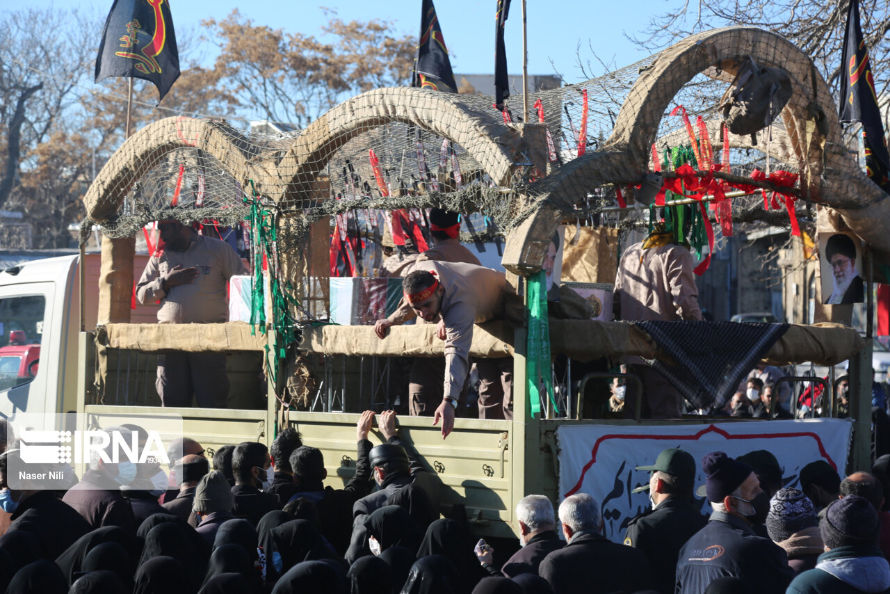 فیلم: تشییع و تدفین ۲ شهید گمنام در شهر قزوین
