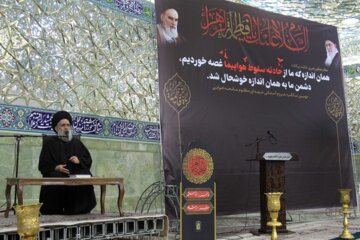 برگزاری دومین سالگرد شهدای سانحه هوایی در قم 18