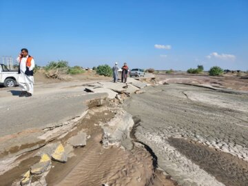 چابهار- سیلاب و بارندگی‌ها 800 میلیارد تومان به راه‎‌های جنوب سیستان وبلوچستان خسارت وارد کرد