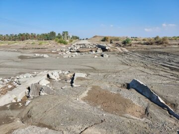 چابهار- سیلاب و بارندگی‌ها 800 میلیارد تومان به راه‎‌های جنوب سیستان وبلوچستان خسارت وارد کرد