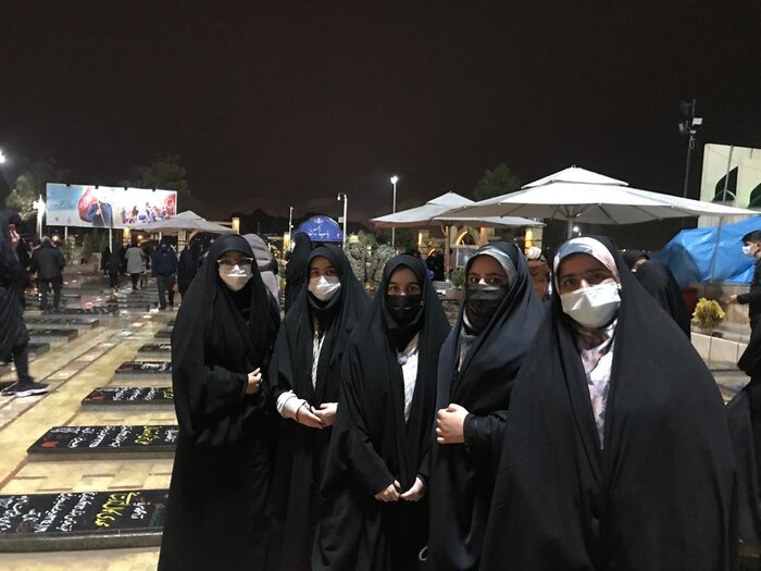 راز نرگسها در پیادهراه سردار دلها