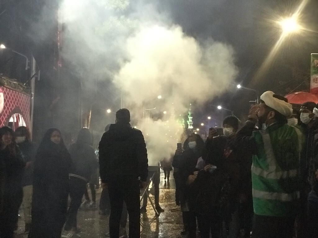 راز نرگسها در پیادهراه سردار دلها راز نرگسها در پیادهراه سردار دلها