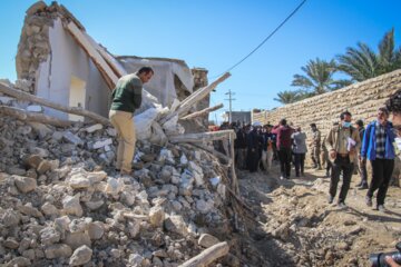 بازدید وزیرکشور از مناطق سیل زده بیرم لارستان