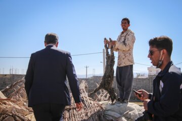 بازدید وزیرکشور از مناطق سیل زده بیرم لارستان