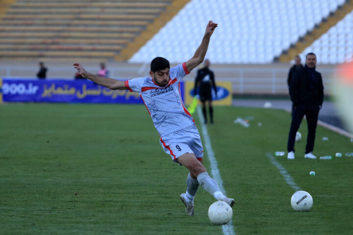 ترکیب منتخب نیمفصل اول لیگ برتر؛ آبیِ استقلالی