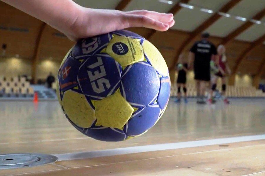 هندبالیست همدانی مسافر مسابقات جهانی شد هندبالیست همدانی مسافر مسابقات جهانی شد