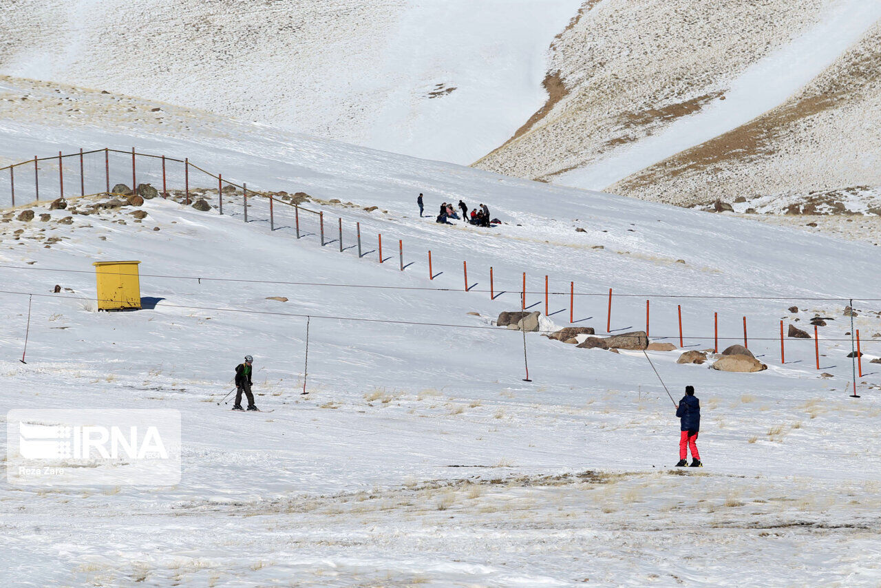 فرماندار: جاده بارده به وردنجان در شهرستان بن روز جمعه یکطرفه است فرماندار: جاده بارده به وردنجان در شهرستان بن روز جمعه یکطرفه است