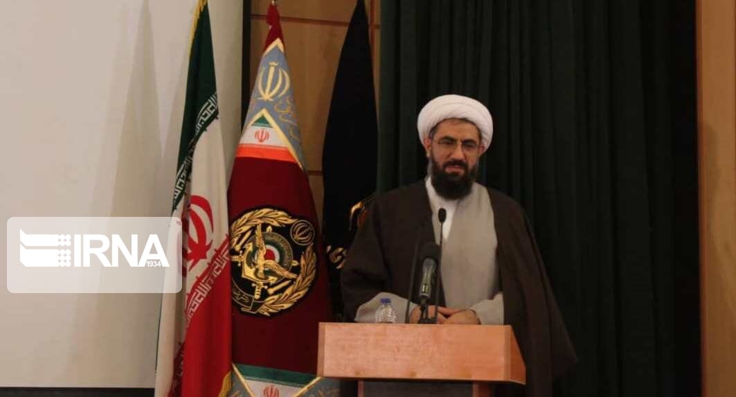 بهره گیری از شاخص مدیریتی دفاع مقدس راه حل مشکلات کشور است