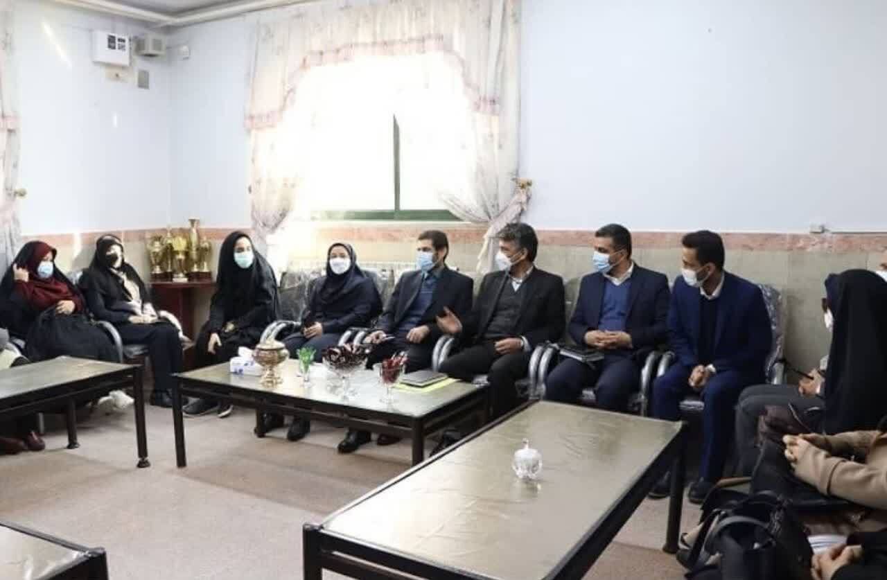 معاون وزیر: مدیران با رویکرد مدرسه محوری در جهت اجرای سند تحول بنیادین گام بردارند معاون وزیر: مدیران با رویکرد مدرسه محوری در جهت اجرای سند تحول بنیادین گام بردارند