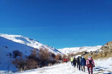 صعود زمستانی کوهنوردان به ارتفاعات برف‌گیر مهاباد