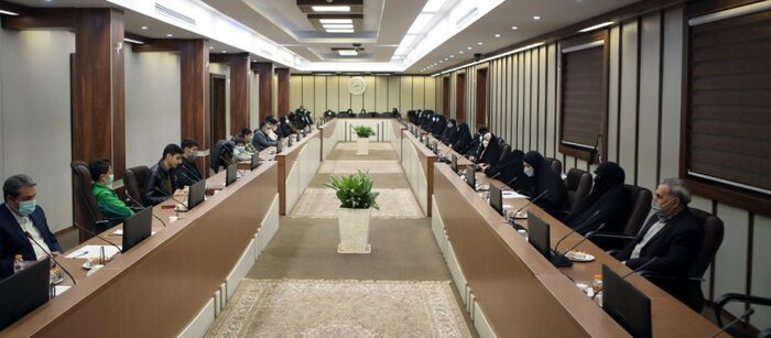 ترویج قرآن و آموزههایش سرلوحه برنامههای وزارت فرهنگ قرار دارد