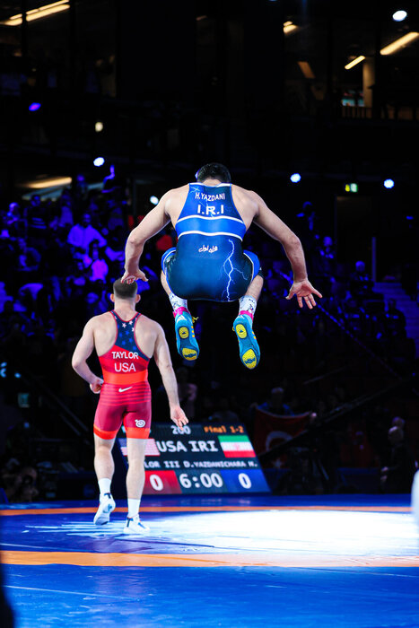 دیدار دوستانه کشتی ایران و آمریکا و فضاسازی رسانههای معاند