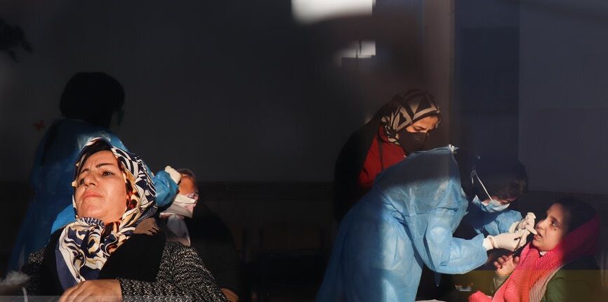 درمانگاه صحرایی تخصصی در شهر دوزه سیمکان فارس برپا شد درمانگاه صحرایی تخصصی در شهر دوزه سیمکان فارس برپا شد