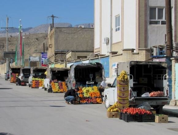 بازار میوه در یاسوج؛ مافیای ژنده پوش