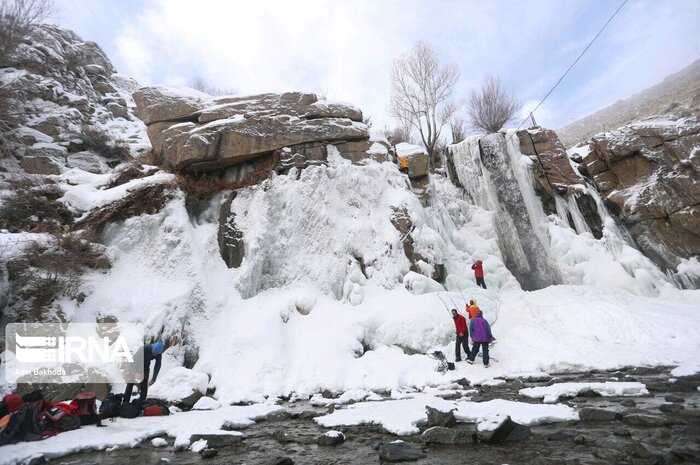 فجر صنایع دستی و درهای باز ایران به سوی گردشگران همسایه