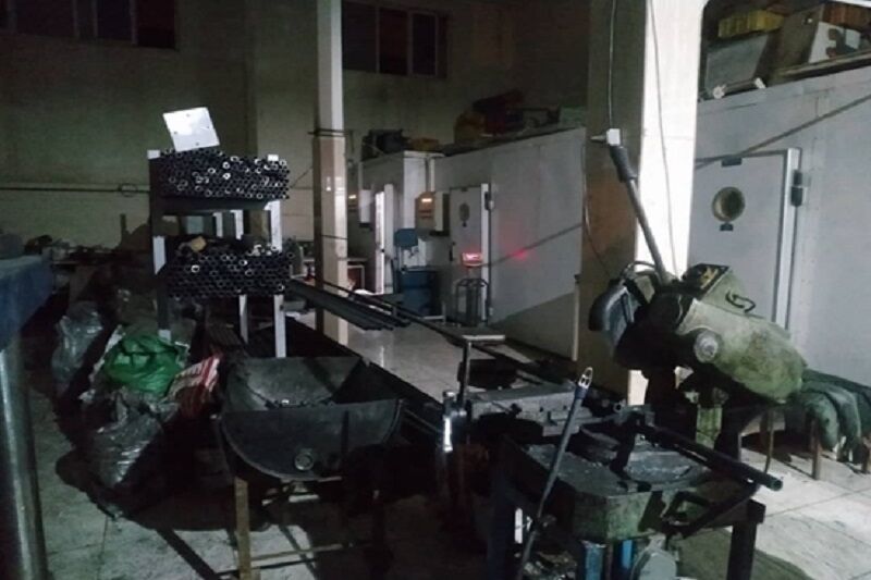 کارگاه جوشکاری در سنندج سردخانه غیرمجاز مرغ از آب درآمد  کارگاه جوشکاری در سنندج سردخانه غیرمجاز مرغ از آب درآمد