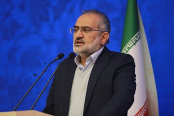 نشست معاون پارلمانی رییس جمهور با اعضای کانون دانشگاهیان استان همدان 3