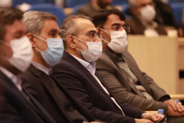 نشست معاون پارلمانی رییس جمهور با اعضای کانون دانشگاهیان استان همدان 16