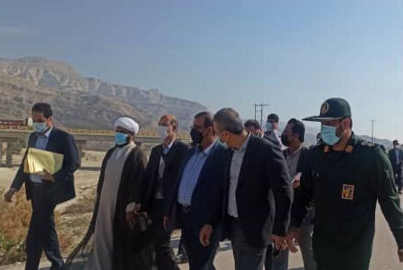فرماندار: وزیر نیرو برای تامین برق روستای چاه شنبه پارسیان قول مساعد داد فرماندار: وزیر نیرو برای تامین برق روستای چاه شنبه پارسیان قول مساعد داد