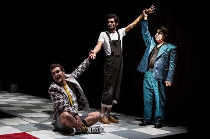 ضیافت زمستانی تماشاخانههای پایتخت با 68 نمایش 18