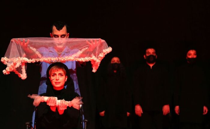 ضیافت زمستانی تماشاخانههای پایتخت با 68 نمایش 23