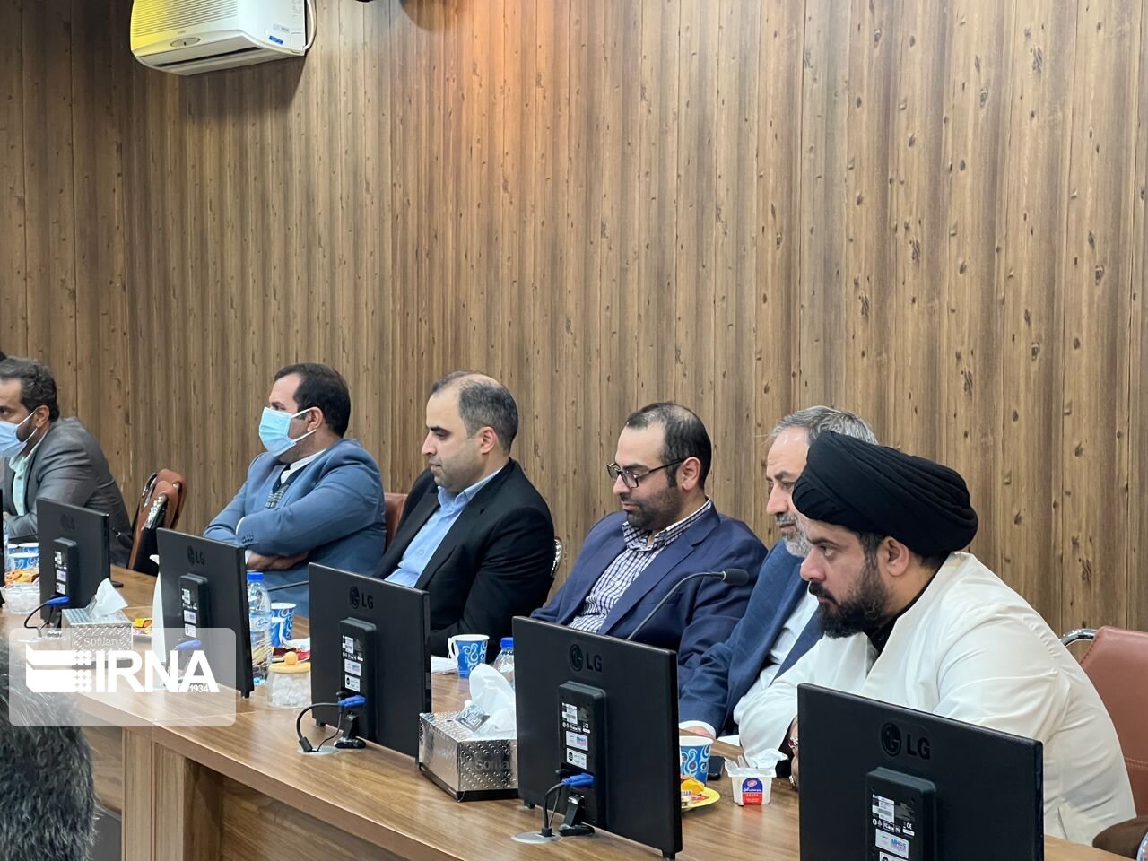 سعید محمد: قاچاق کالا در مناطق آزاد صحت ندارد 3