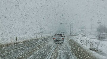 راه ۱۶۰ روستای برف گیر در کهگیلویه و بویراحمد مسدود است