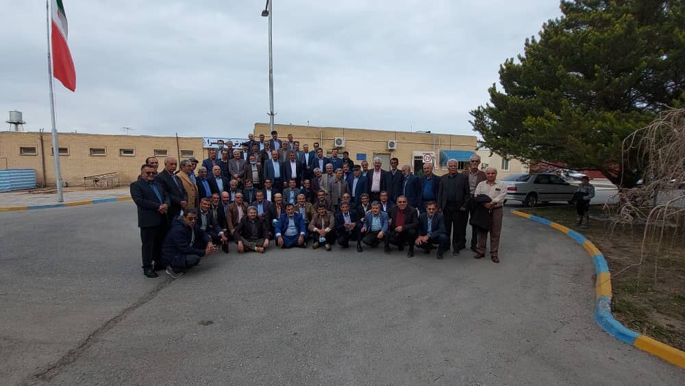 اشک شوق معلمان دیروز، پیشکسوتان امروز در سیرجان