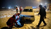 ۳۰۰ مسافر گرفتار برف و کولاک در محورهای آذربایجان‌غربی امدادرسانی شدند