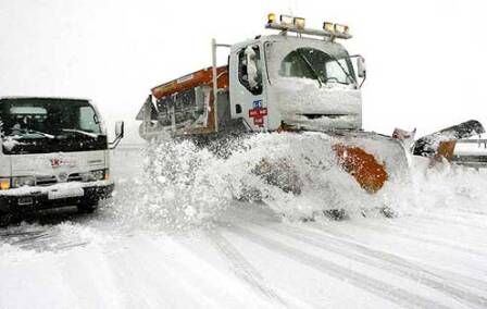 ۵۰ میلیارد ریال صرف یخزدایی راههای استان اردبیل شد ۵۰ میلیارد ریال صرف یخزدایی راههای استان اردبیل شد