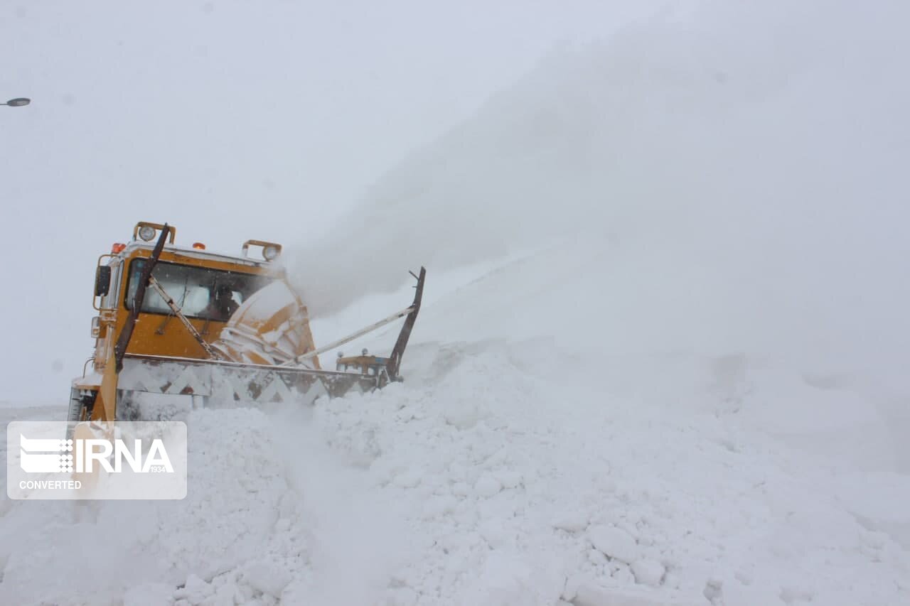 محور اسالم به خلخال مسدود شد محور اسالم به خلخال مسدود شد