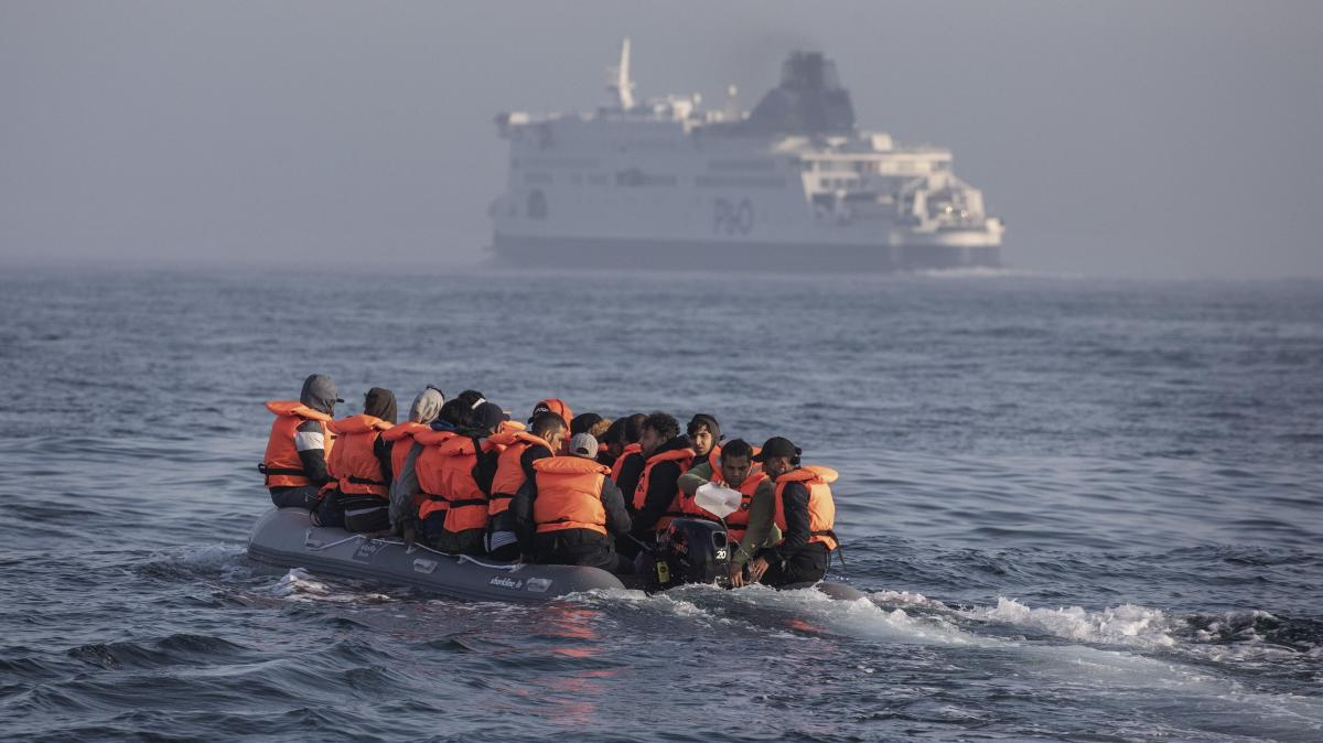 سیاست جدید مهاجرتی جانسون برای نجات از رسوایی «پارتیگیت»