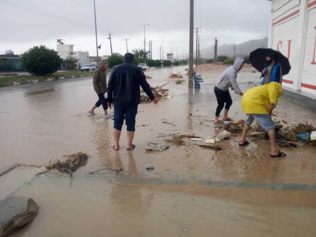 شهر سیل‌زده بیرم لارستان از نگاه دانشجویان مقیم پایتخت هم دور نماند