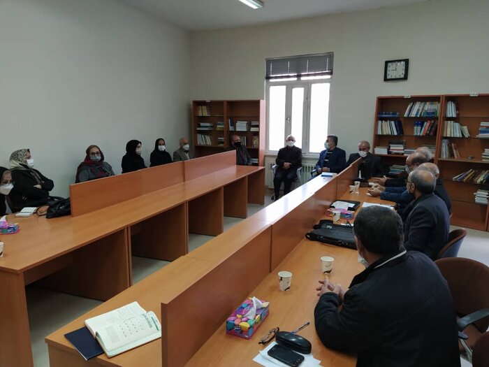 مجلس شورای اسلامی برای بهبود معیشت بازنشستگان کشور تلاش میکند