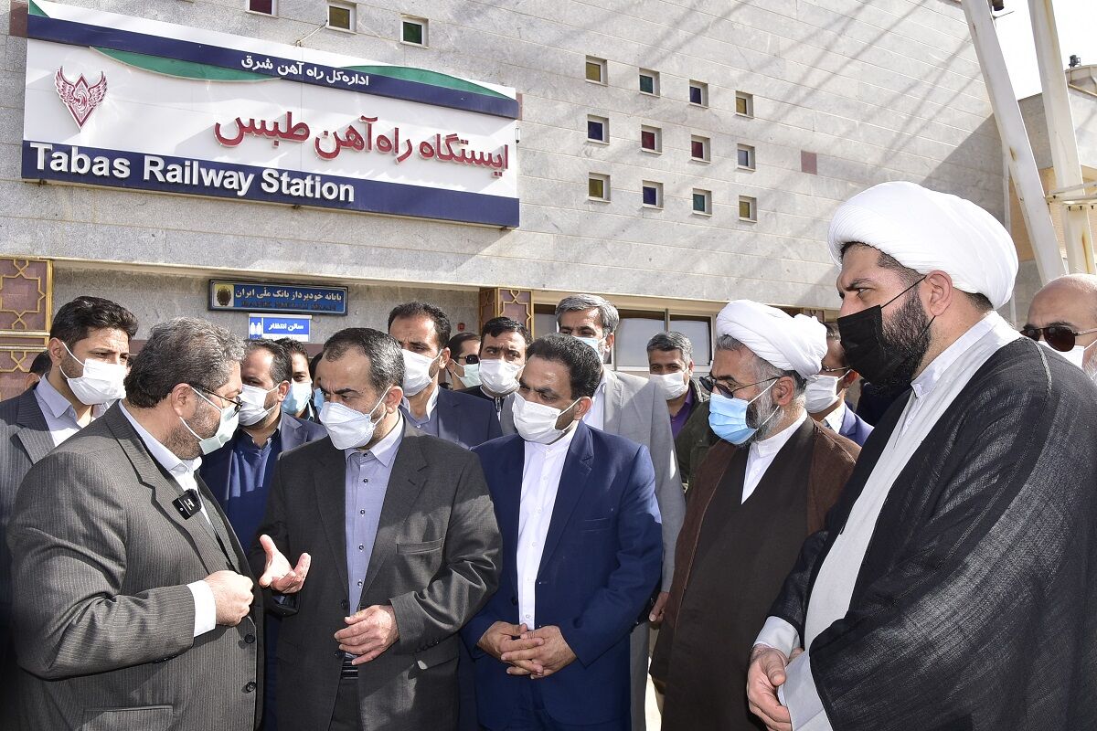 تاکید استاندار خراسان جنوبی بر ارتقای جایگاه اداره کل راهآهن شرق تاکید استاندار خراسان جنوبی بر ارتقای جایگاه اداره کل راهآهن شرق