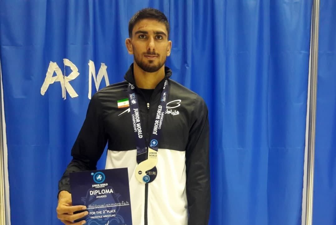 مربی کشتی همدان: مصدومیت مانع از قهرمانی حاجیلوییان شد