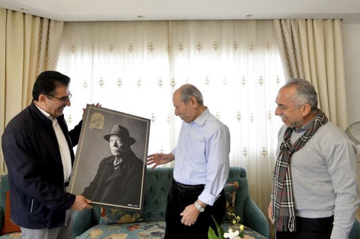 صحنه نمایش در تدارک دو رویداد بینالمللی 2