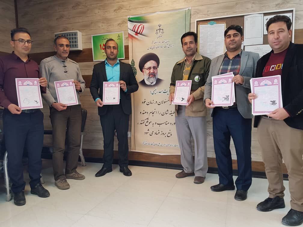 سند سه هزار هکتار از اراضی ملی شهرستان ارسنجان صادر شد سند سه هزار هکتار از اراضی ملی شهرستان ارسنجان صادر شد