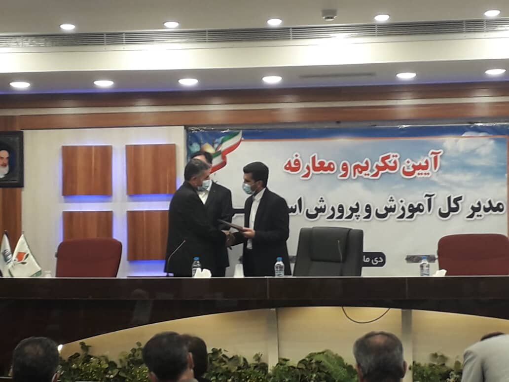 مدیرکل جدید آموزش و پرورش قم معارفه شد