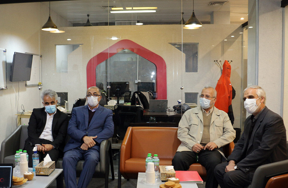 پارک علم و فناوری خانه امیدواری جوانان قم است پارک علم و فناوری خانه امیدواری جوانان قم است