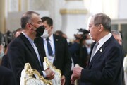 Los ministros de Exteriores de Irán y Rusia se reúnen en Moscú