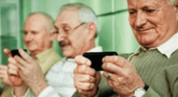 سالمندان را با فناوری آشنا کنید!
