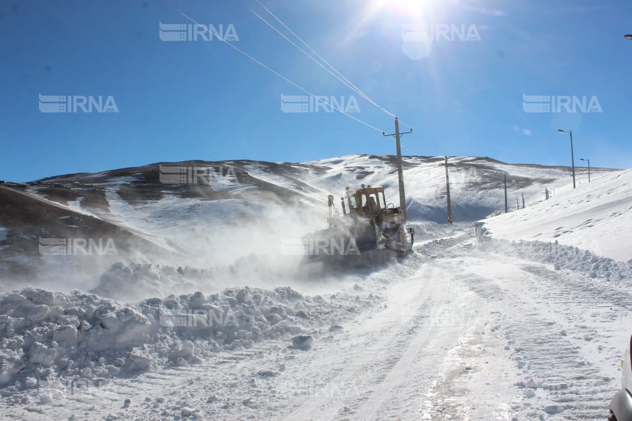 برف و کولاک راه دسترسی به ۹۰ روستای آذربایجان غربی را دوباره مسدود کرد برف و کولاک راه دسترسی به ۹۰ روستای آذربایجان غربی را دوباره مسدود کرد