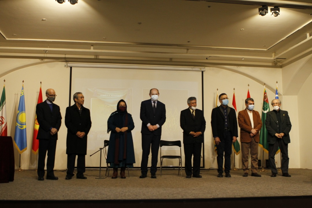 ایوبی: خوشنویسی امروز هنری مردمی است