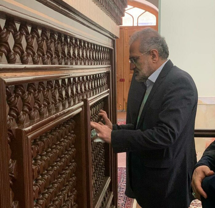 معاون پارلمانی رییس جمهور:دولت به دنبال سرعت بخشی به پروژههای عمرانی است