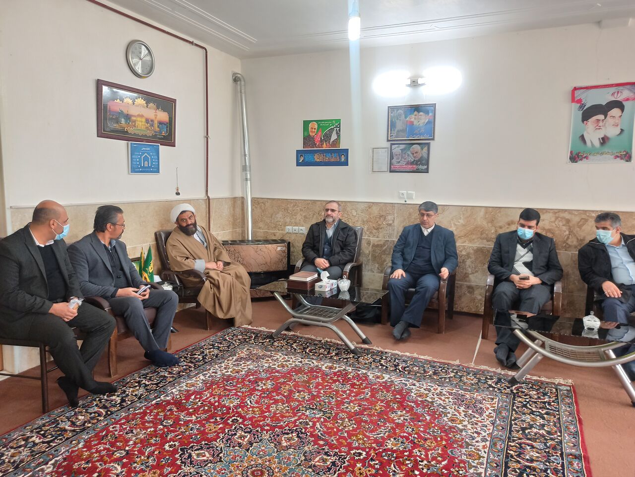 استاندار مرکزی:  حضور بی واسطه در بین مردم رویکرد اصلی دولت سیزدهم است استاندار مرکزی:  حضور بی واسطه در بین مردم رویکرد اصلی دولت سیزدهم است