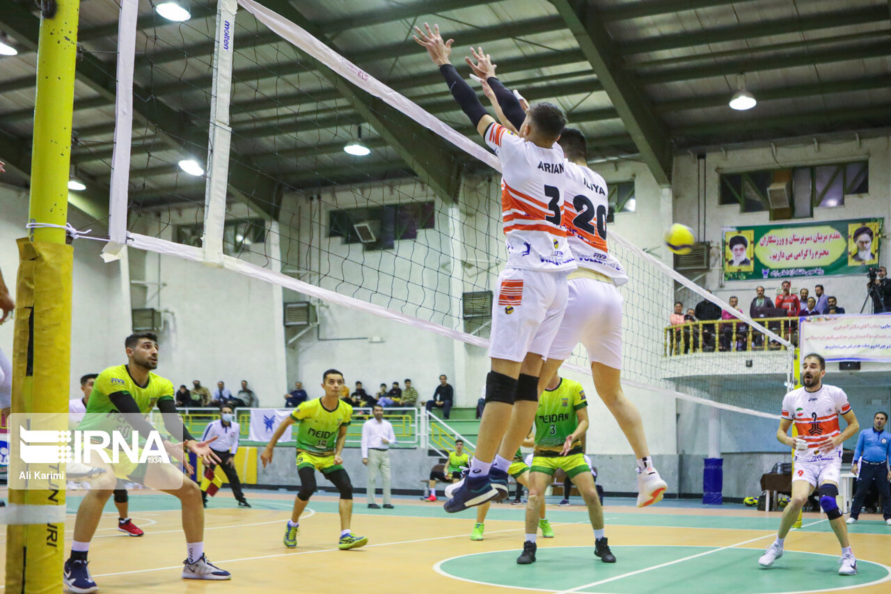تیم والیبال شهداب یزد سه بر صفر بر هورسان رامسر غلبه کرد تیم والیبال شهداب یزد سه بر صفر بر هورسان رامسر غلبه کرد