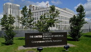 آمریکا مجوز خروج کارکنان غیرضروری و خانواده دیپلمات هایش از اوکراین را صادر کرد