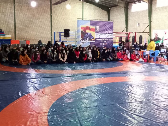 مسابقات سامبو بانوان قم نفرات برتر خود را شناخت